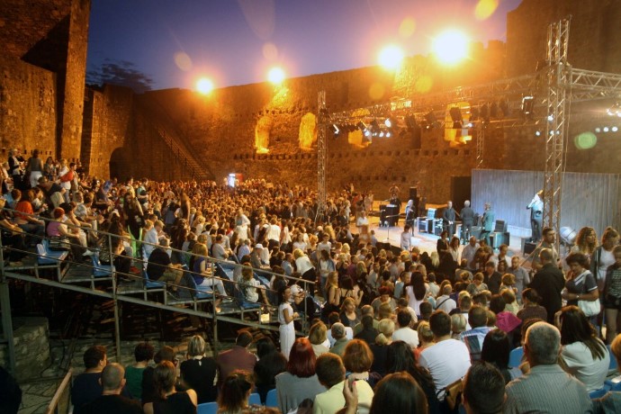 teatar-u-tvrdjavi-ambijent