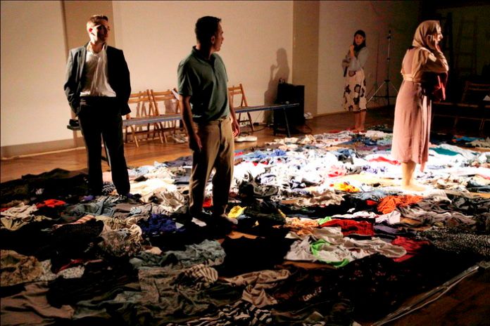 sve-ovo-spolja-izgleda-kao-raj-ali-niko-ne-vidi-sta-se-ispod-tog-raja-krije