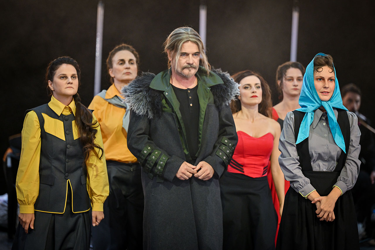 gospa-nola-premijerno-u-srpskom-narodnom-pozoristu1