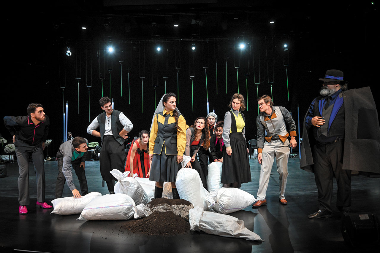 gospa-nola-premijerno-u-srpskom-narodnom-pozoristu2