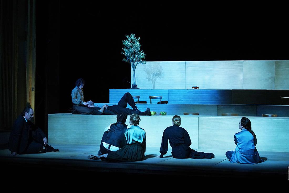 i-konceptualna-i-klasicna-umetnost4