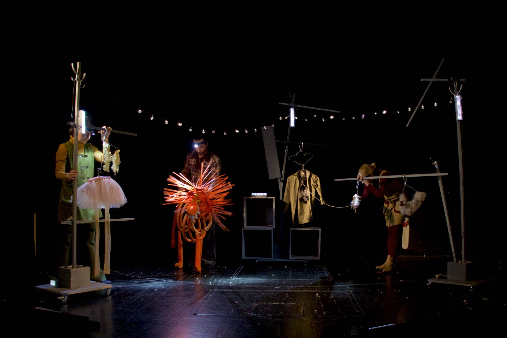 igrom-plesom-i-pricom-o-prijateljstvu-obelezen-peti-dan-festivala-pozoriste-zvezdariste1