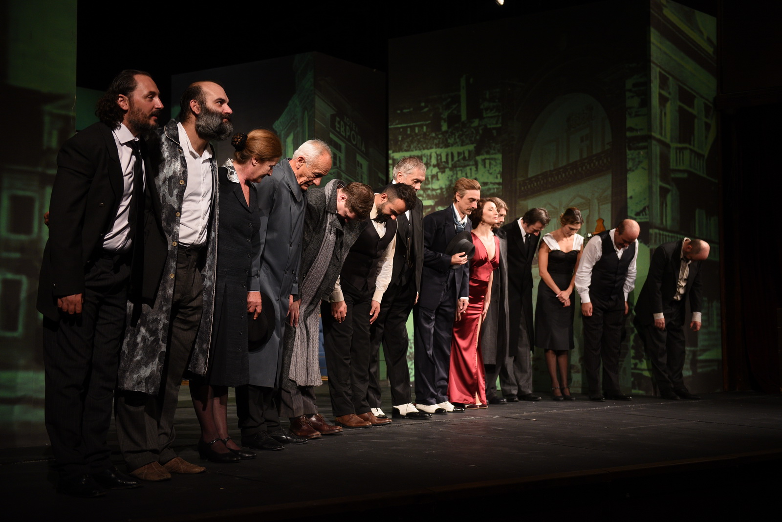 predstava-pokojnik-odigrana-petog-dana-teatra-na-raskrscu2