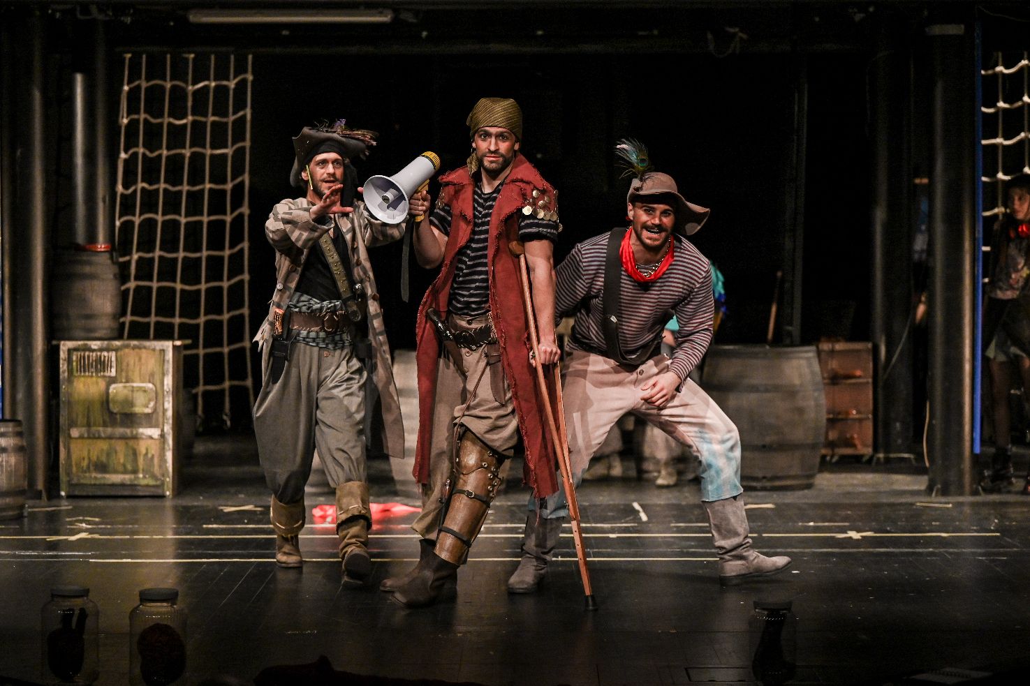 premijera-predstave-ostrvo-sa-blagom-u-malom-pozoristu-dusko-radovic1