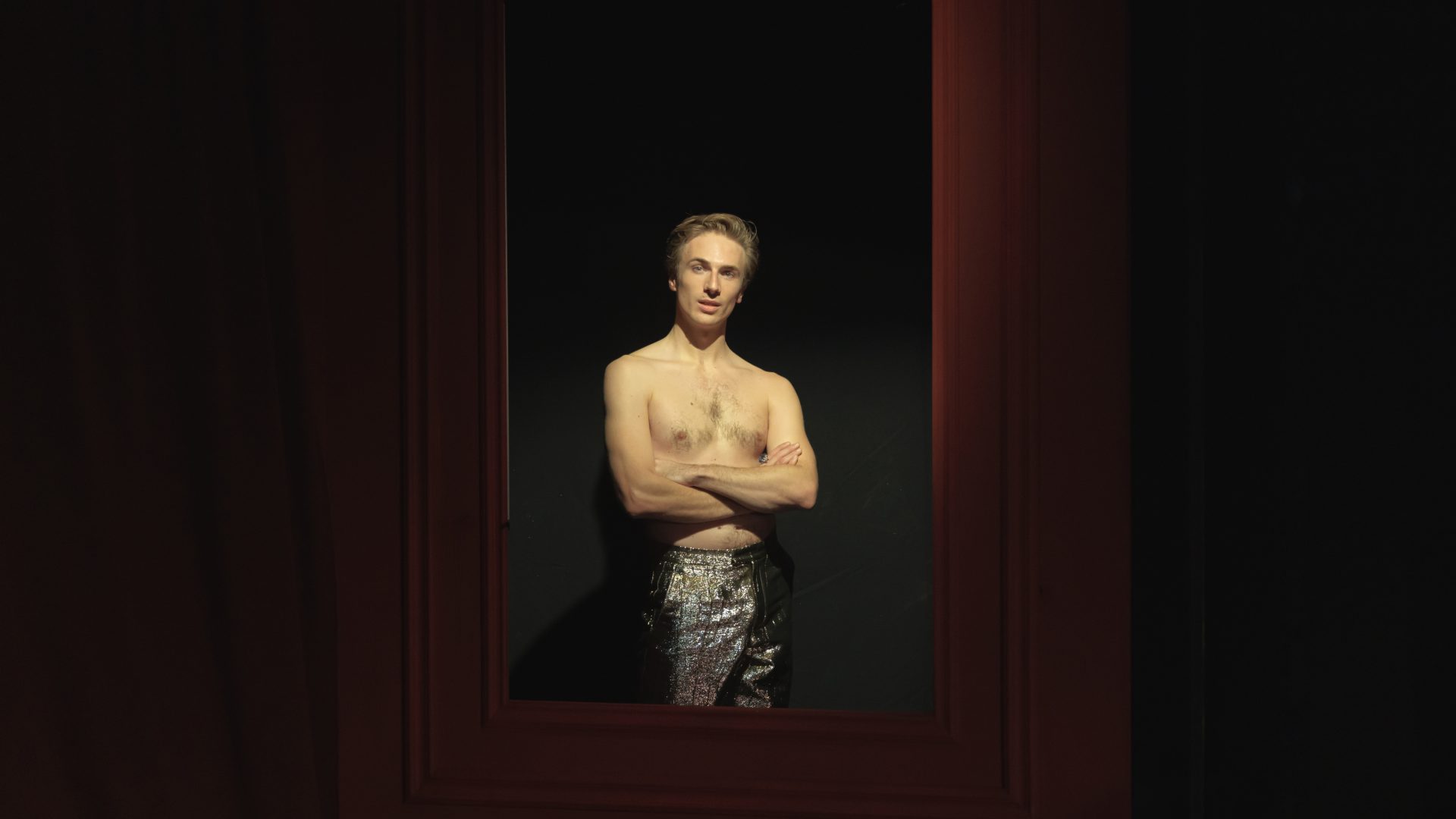 slika-dorijana-greja-sutra-premijerno-u-jdp-u1