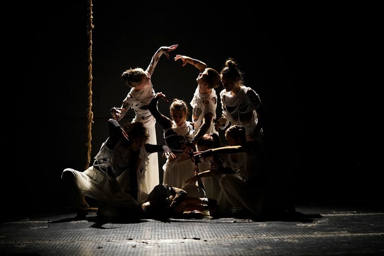 suoceni-sa-sobom-druge-veceri-fist-a