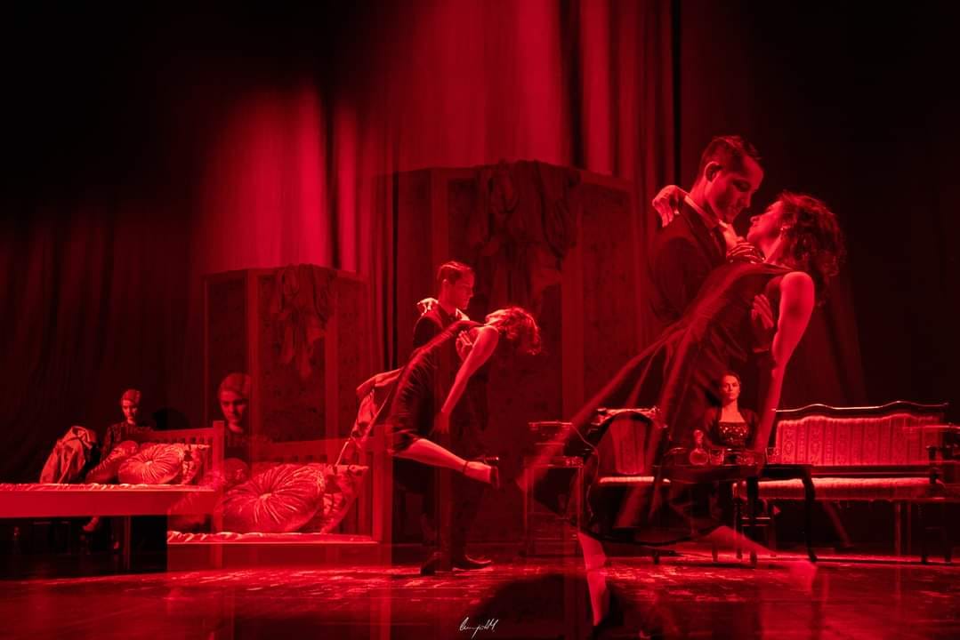 svi-zude-za-moci-a-nje-jedva-ima-dovoljno-i-za-jednog-coveka1