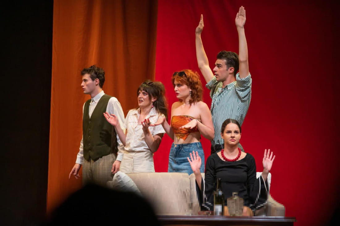 umetnost-je-ogledalo-zivota-ili-se-ipak-razlikuje-od-njega3